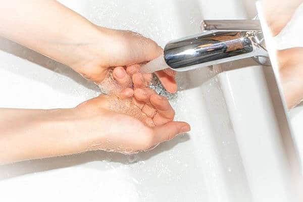 ล้างมือบ่อยๆเพื่อป้องกันการติดเชื้อโรค